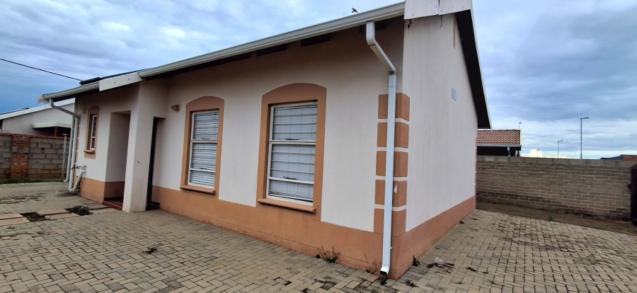 3 Bedroom Property for Sale in Raceway Free State